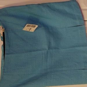 Blue skirt. Casual Corner. Hidden zipper. Size 12. Linen, lined medium weight.